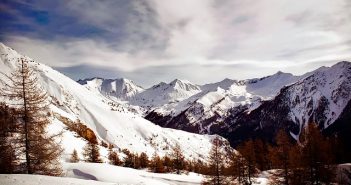 Panorama : La beauté des montagnes françaises en hiver