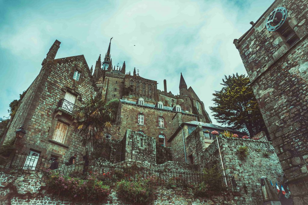 Eglises et bâtitments sur le Mont Saint-Michel