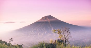 Quels volcans prendre en photo dans les DOM TOM ? dom tom volcan